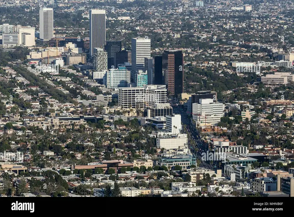 Wilshire Blvd Arts District Tour – 3 Art Galleries + Miracle Mile event photo